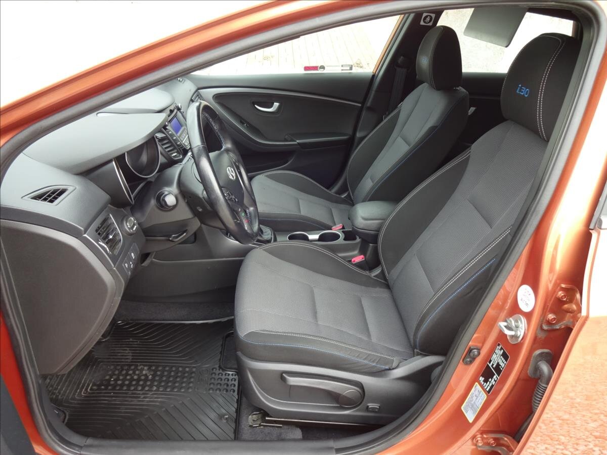 Hyundai i30 Kombi 1,6 l 99 kw