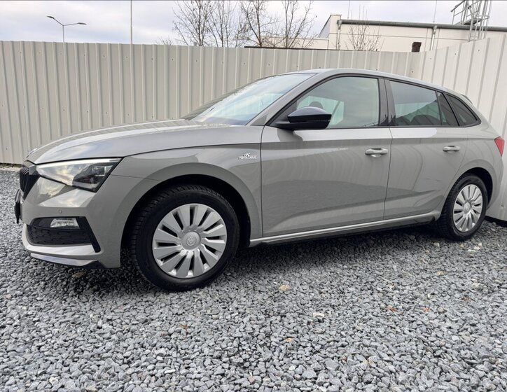 Škoda Scala 3