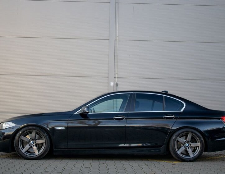 BMW Řada 5 4
