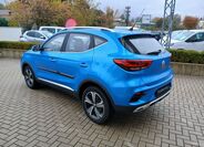 MG ZS 4
