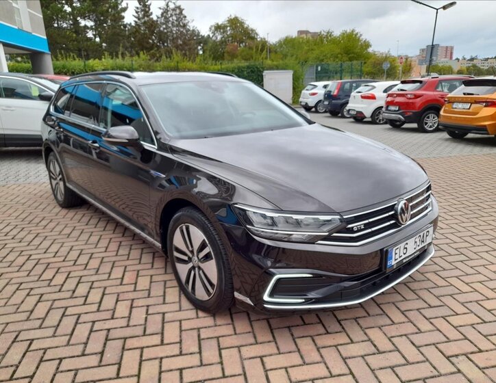 Volkswagen Passat Kombi 1,4 l 115 kw