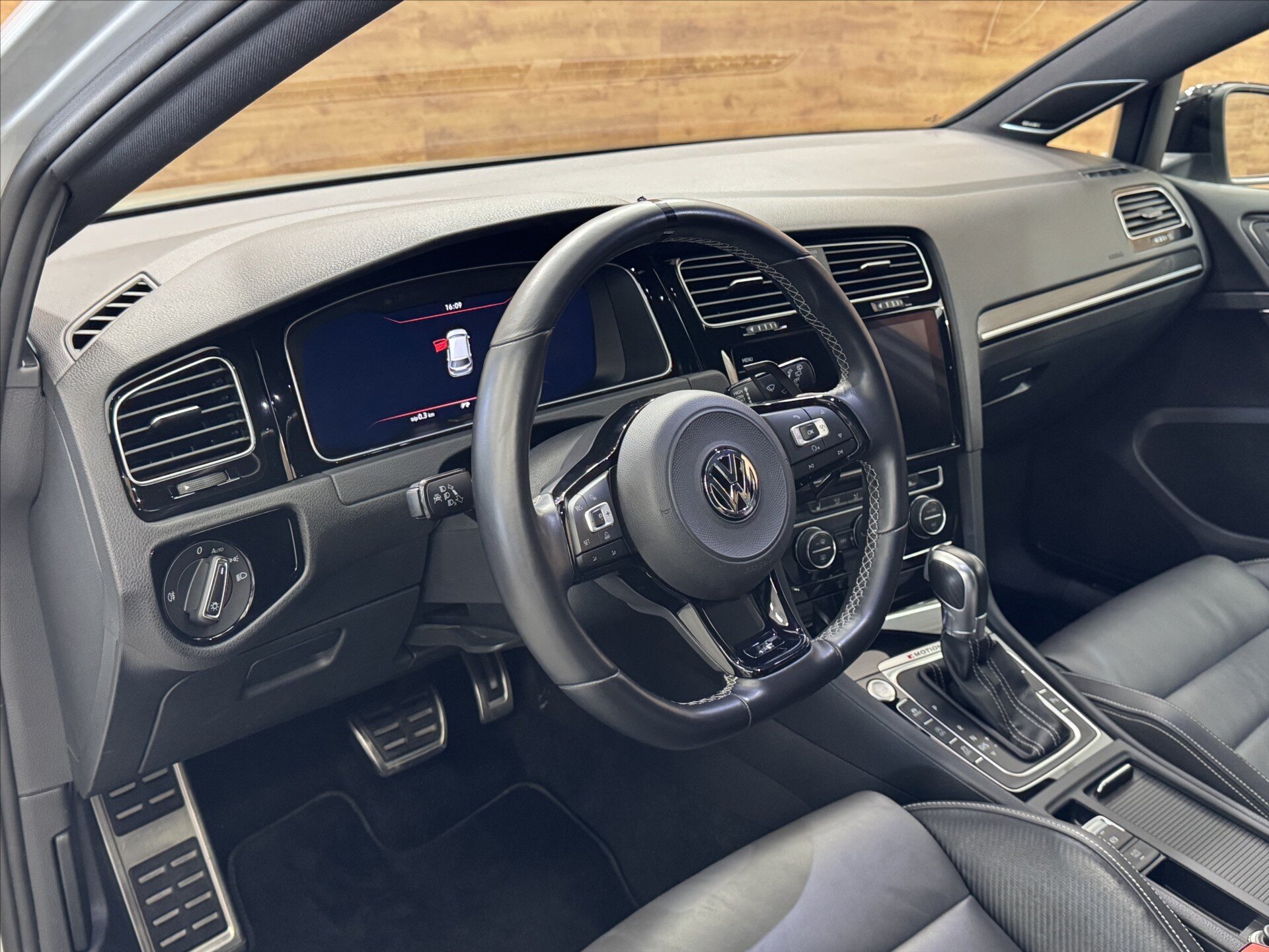 Volkswagen Golf Hatchback 2,0 l 228 kw