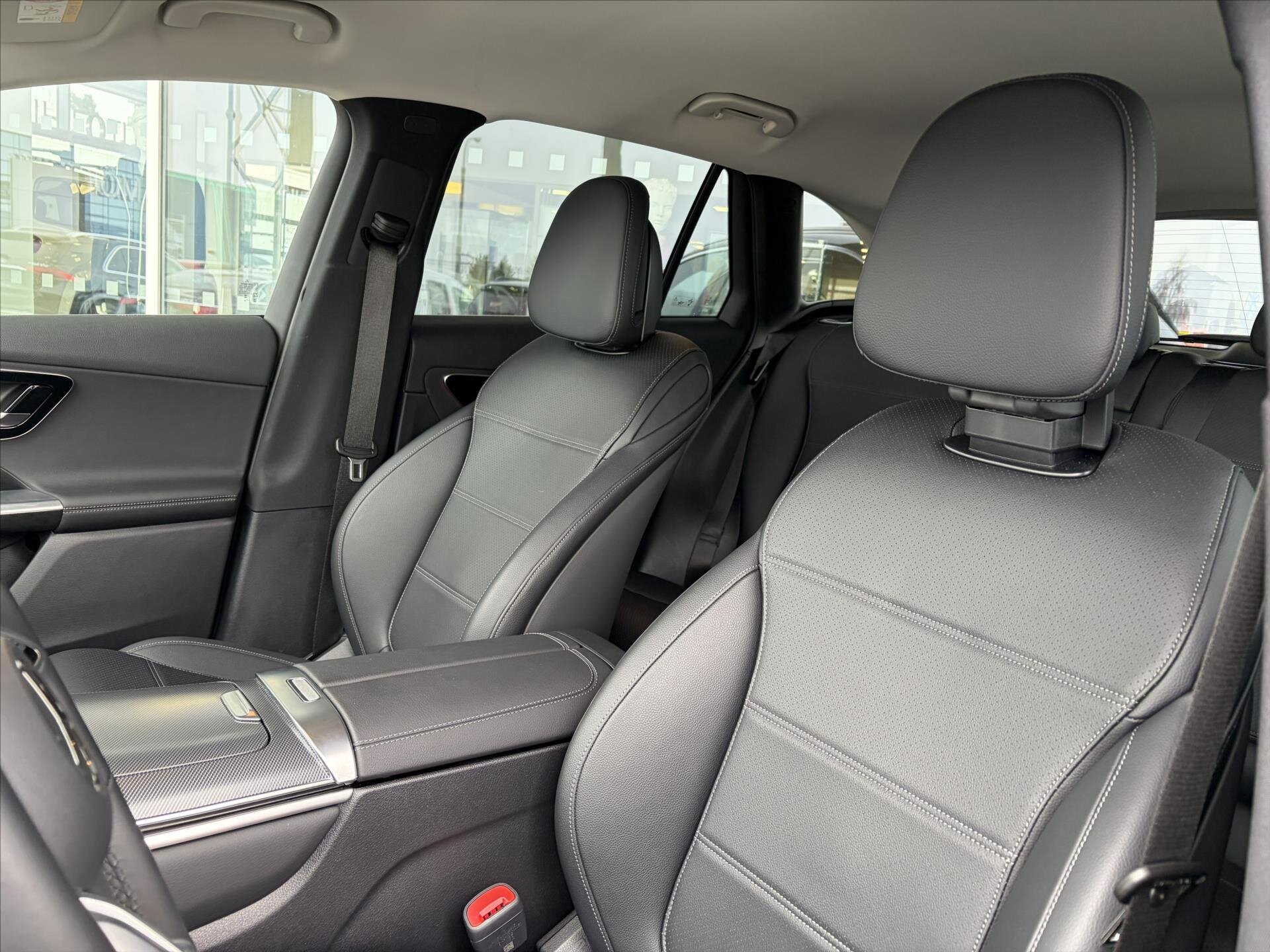 Mercedes-Benz GLC SUV / Terénní 2,0 l 145 kw