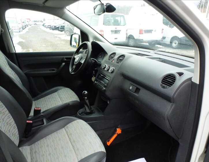 Volkswagen Caddy Skříň 1,6 l 55 kw