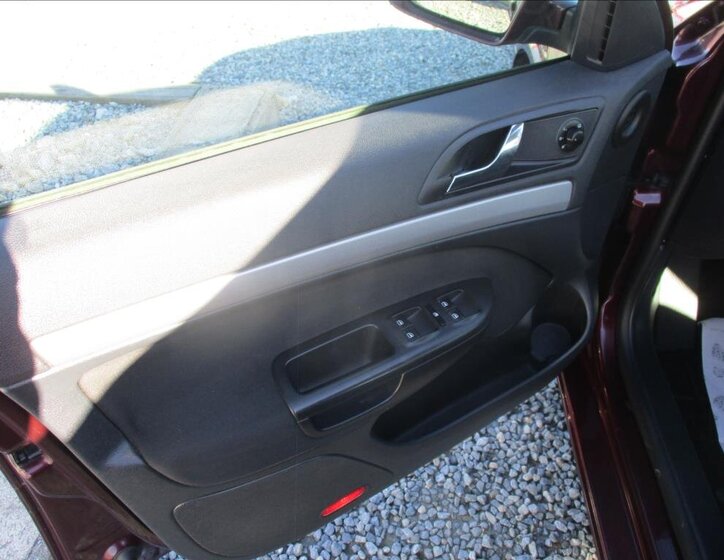 Škoda Octavia Sedan / Limuzína 2,0 l 103 kw