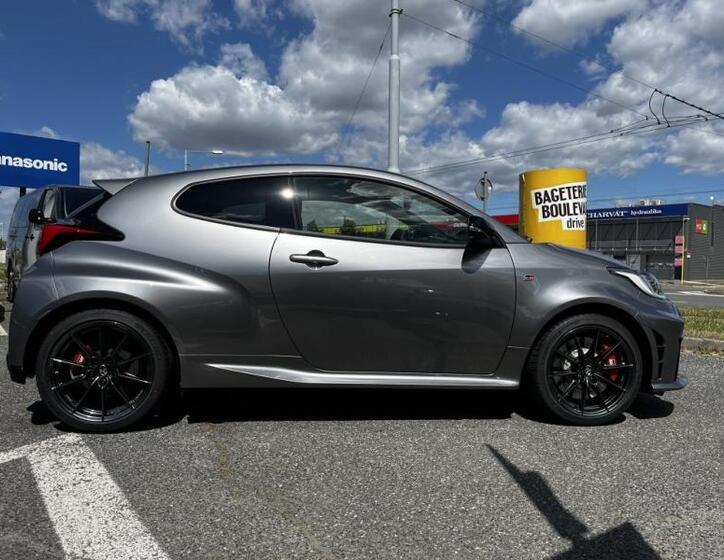 Toyota GR Yaris 5