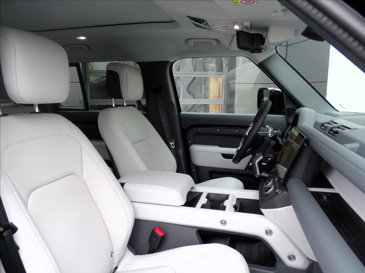 Land Rover Defender SUV / Terénní 5,0 l 313 kw
