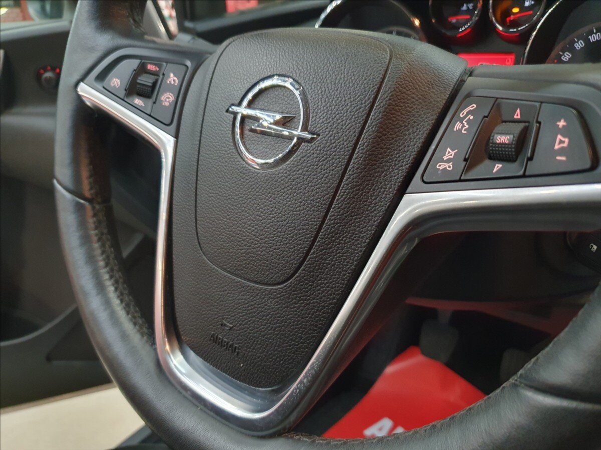 Opel Astra Hatchback 1,4 l 103 kw