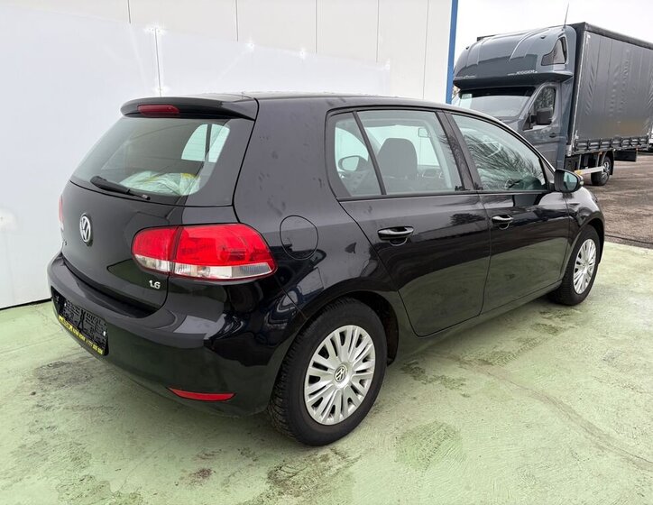 Volkswagen Golf Hatchback 1,6 l 75 kw