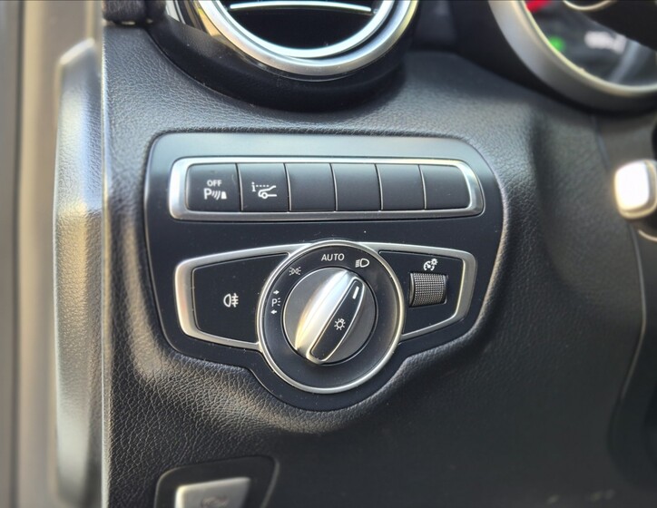 Mercedes-Benz Třídy C 32