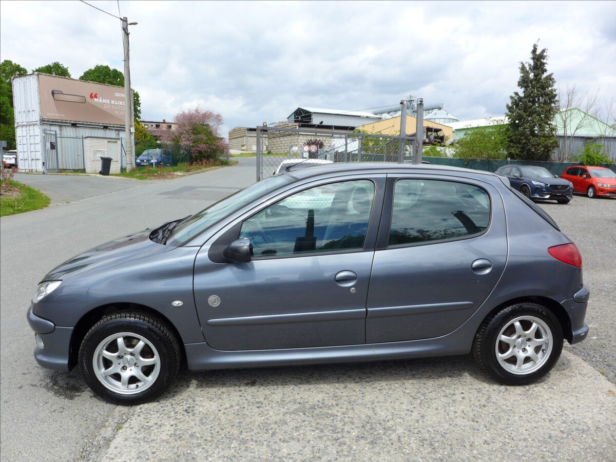 Peugeot 206 Hatchback 1,4 l 55 kw