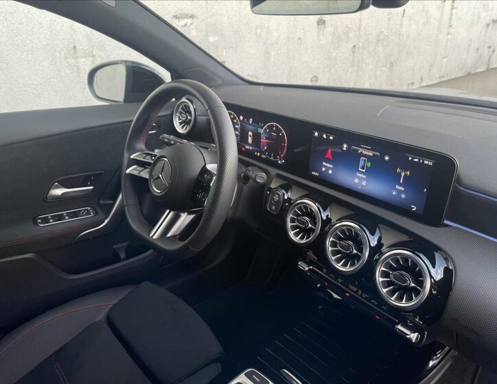 Mercedes-Benz Třídy A Hatchback 2,0 l 110 kw