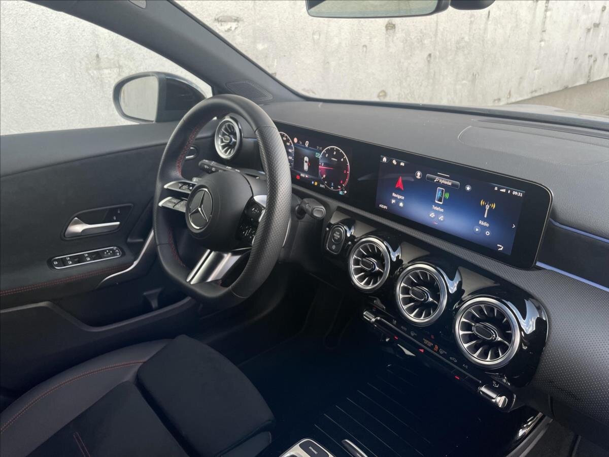 Mercedes-Benz Třídy A Hatchback 2,0 l 110 kw