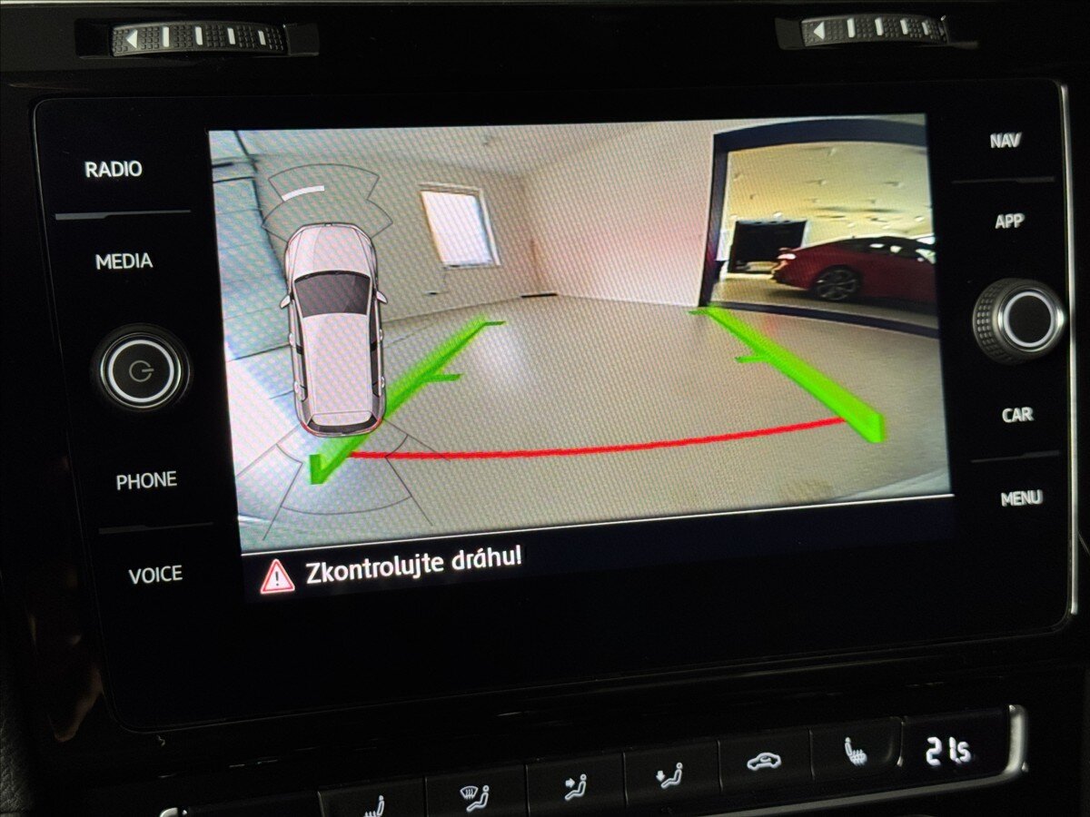 Volkswagen Golf Hatchback 2,0 l 213 kw