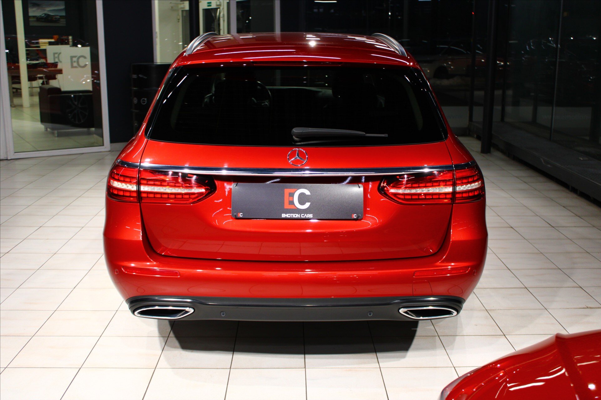 Mercedes-Benz Třídy E Kombi 2,0 l 195 kw