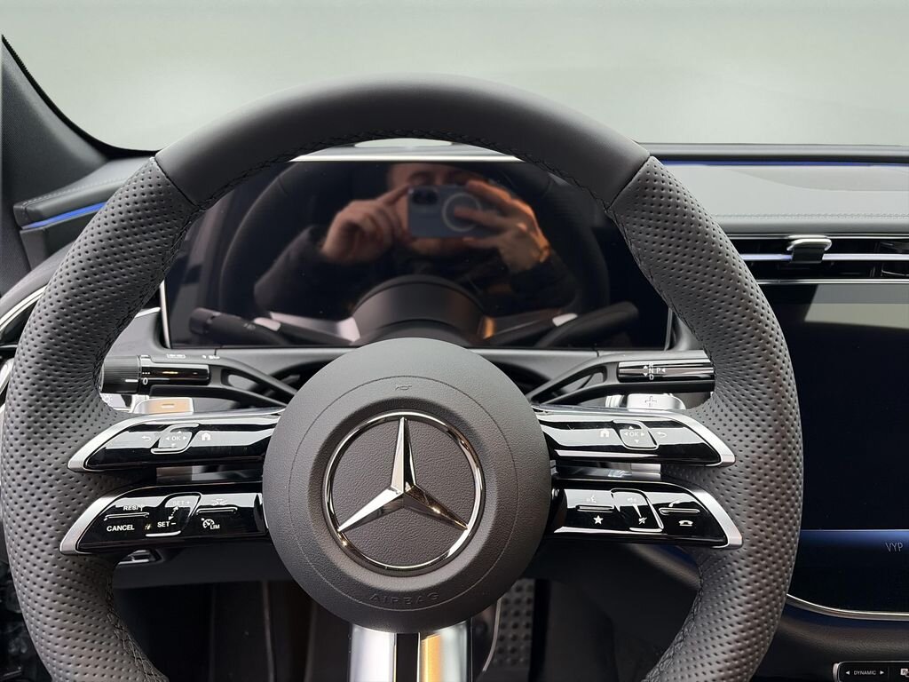 Mercedes-Benz Třídy E Sedan 2,0 l 145 kw