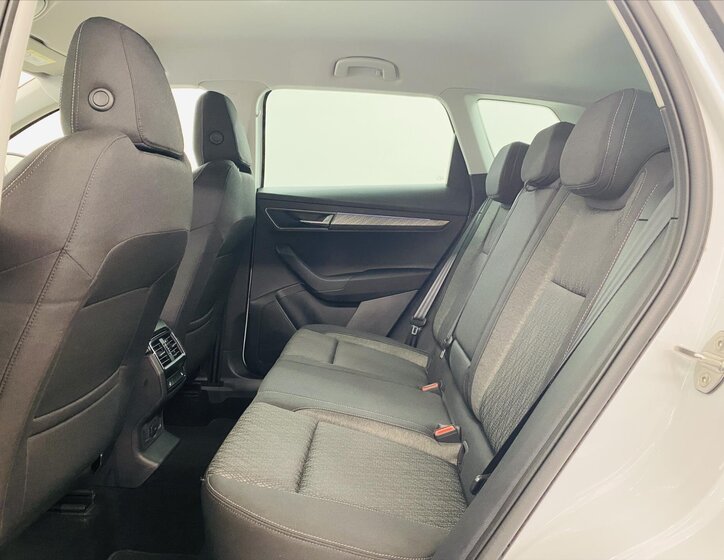 Škoda Karoq SUV 1,5 l 110 kw