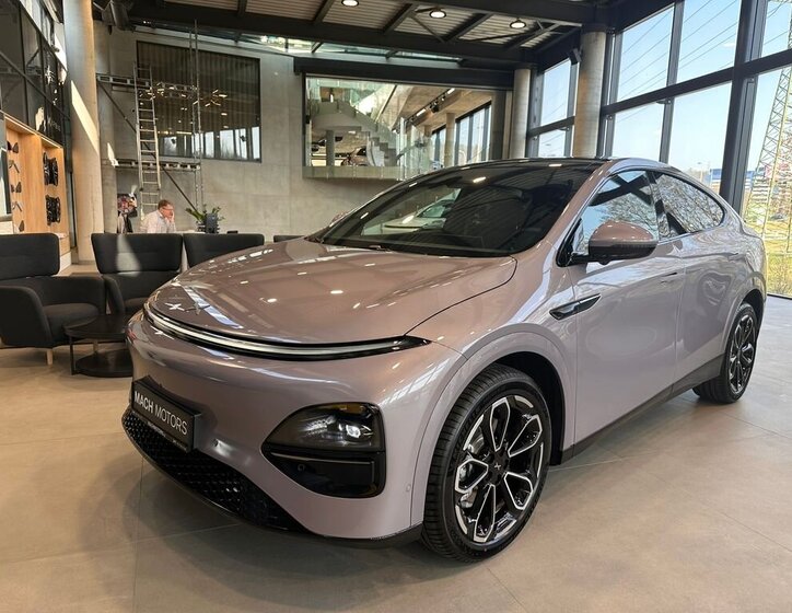 Ostatní Ostatní SUV / Terénní 0,0 358 kw