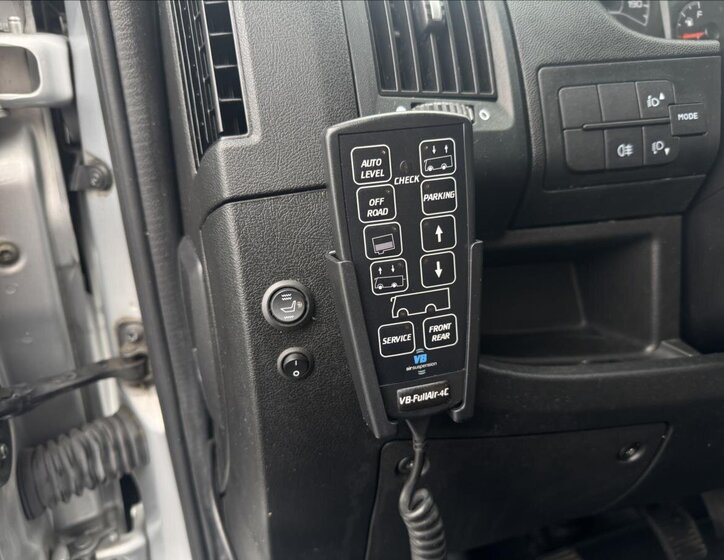 Peugeot Ostatní Ostatní 3,0 l 130 kw