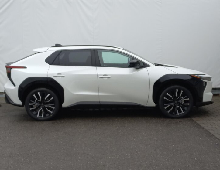 Toyota bZ4X SUV 0,0 255 kw