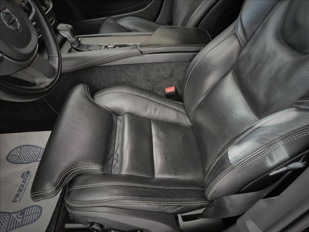 Volvo V90 Kombi 2,0 l 177 kw