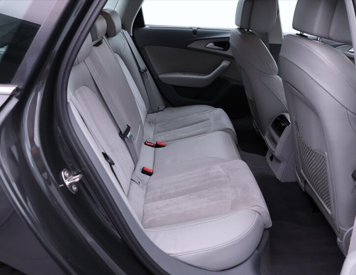 Audi A6 Kombi 3,0 l 180 kw