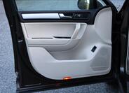 Volkswagen Touareg 13