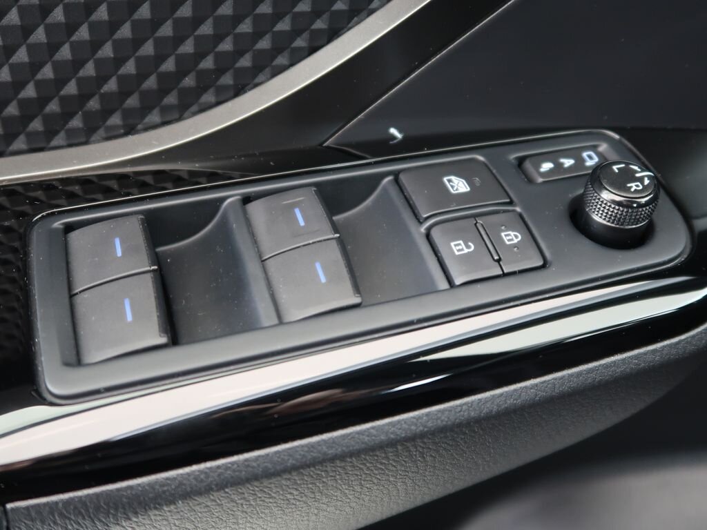 Toyota C-HR SUV 1,8 l 72 kw