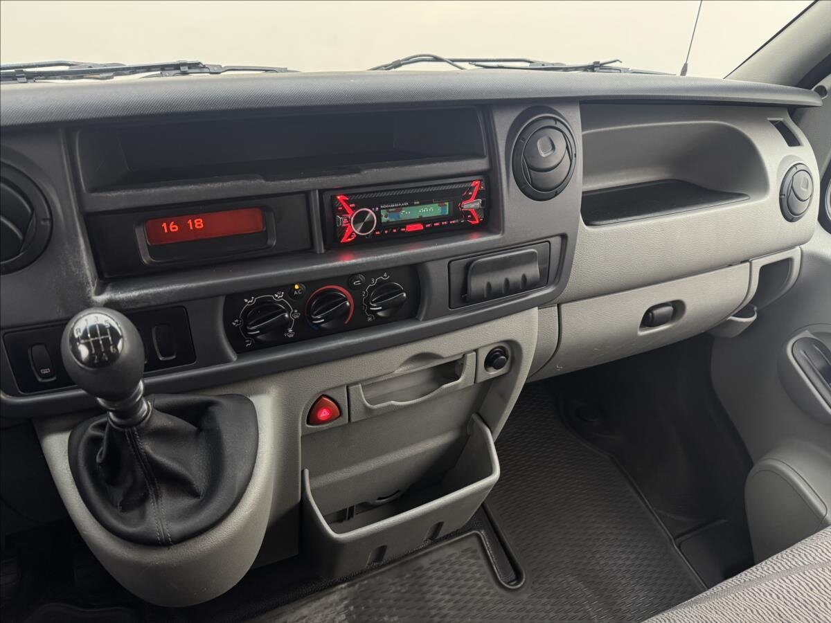 Renault Master Skříň 2,5 l 74 kw