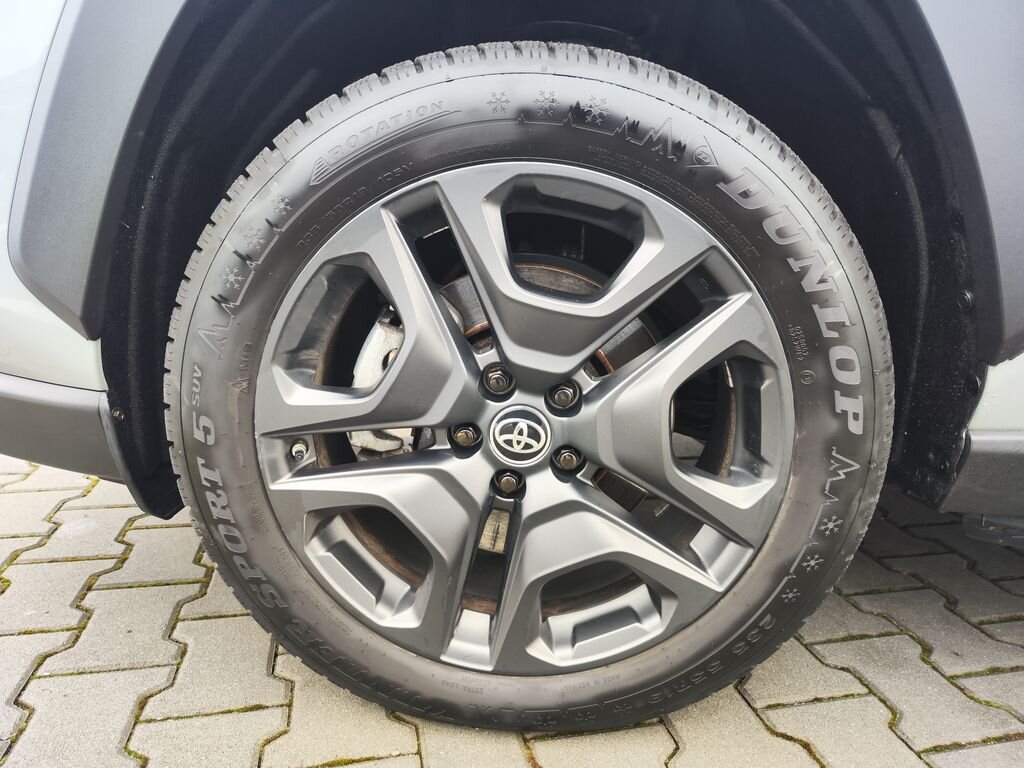 Toyota RAV4 Kombi 2,5 l 131 kw