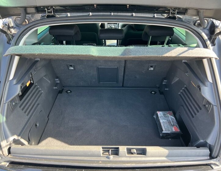 Peugeot 3008 MPV 2,0 l 120 kw