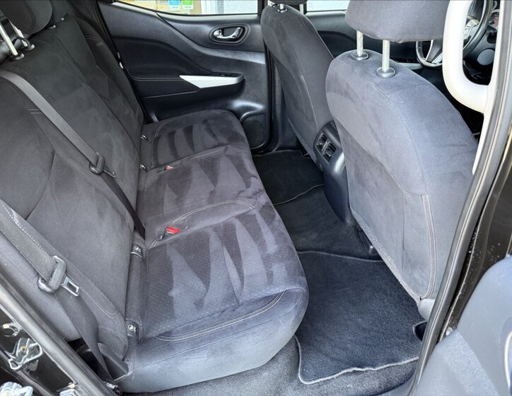 Nissan Navara Pick-up 2,3 l 120 kw