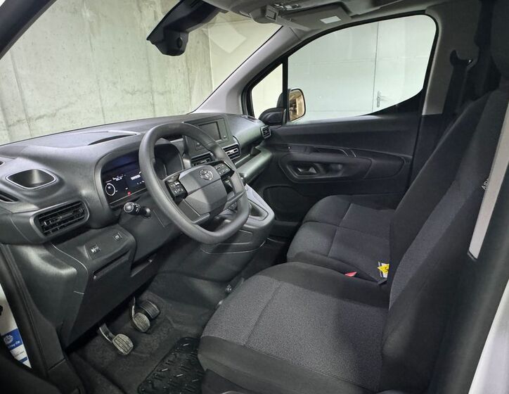 Toyota ProAce City 9