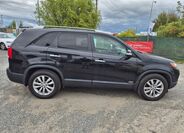 KIA Sorento 4