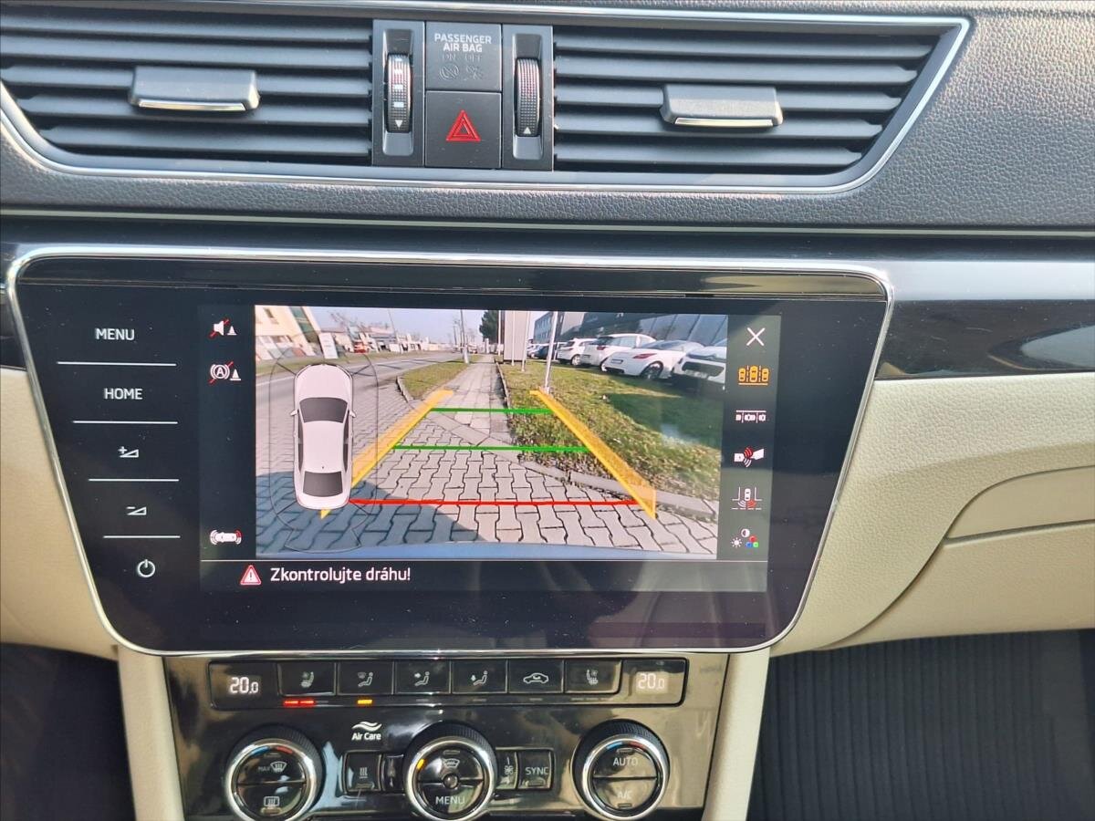 Škoda Superb Sedan / Limuzína 2,0 l 140 kw