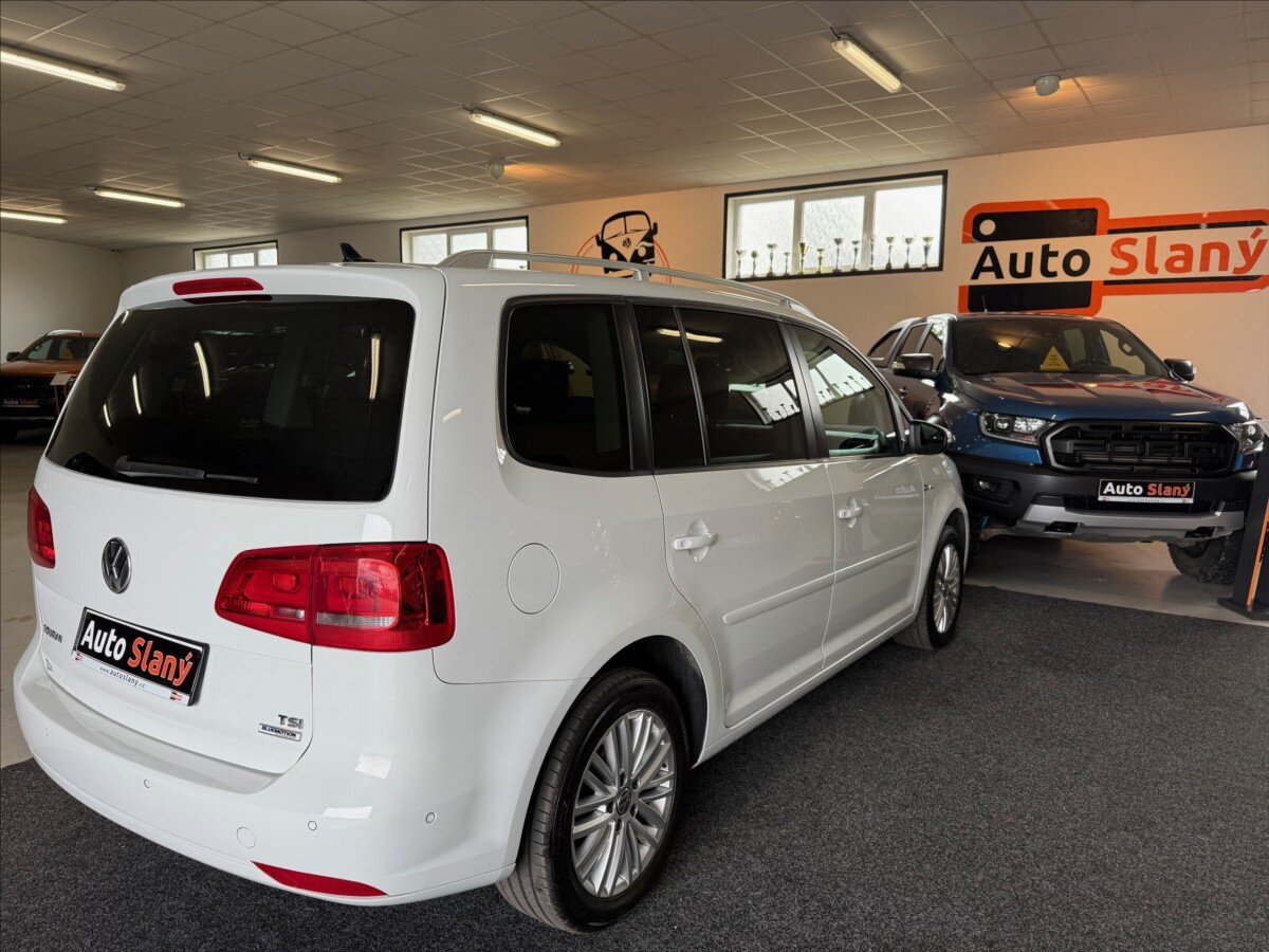 Volkswagen Touran Kombi 1,2 l 77 kw