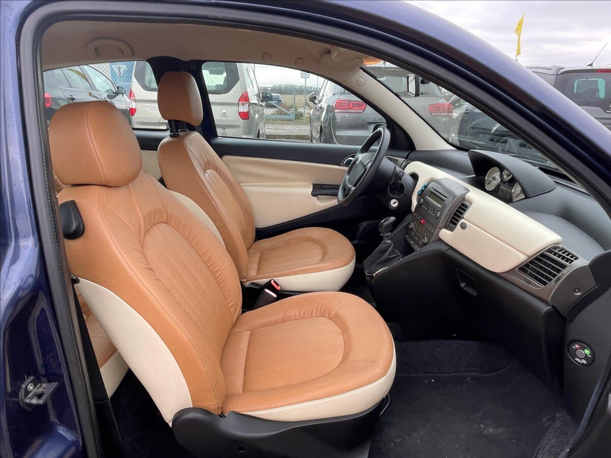 Lancia Y Hatchback 1,2 l 59 kw