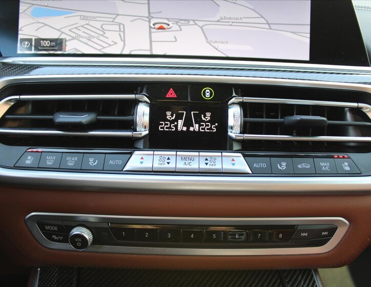 BMW X5 SUV / Terénní 4,4 l 390 kw