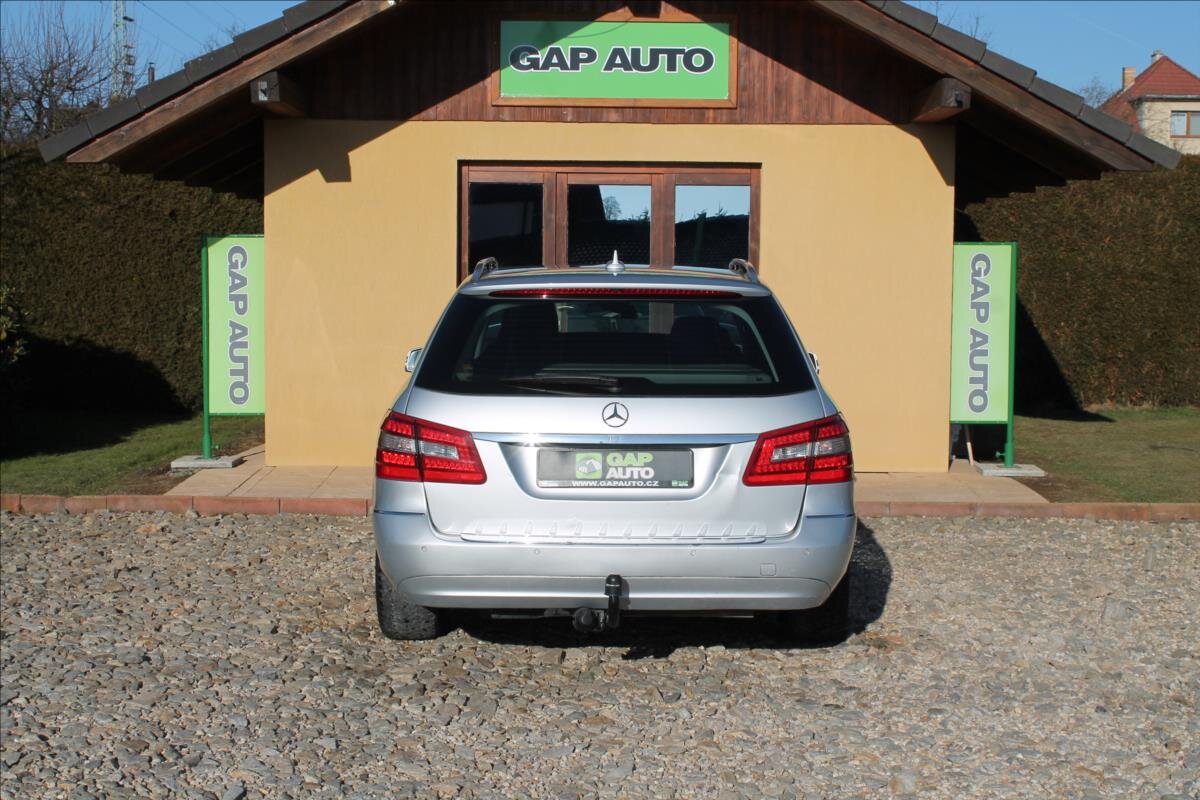 Mercedes-Benz Třídy E Kombi 2,1 l 125 kw