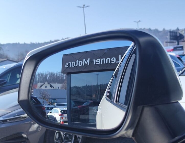 Toyota RAV4 SUV / Terénní 2,5 l 163 kw