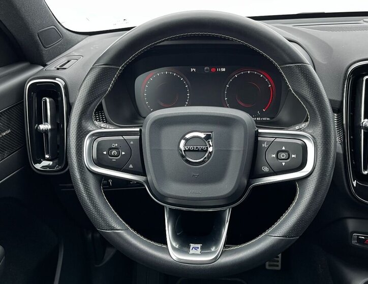 Volvo XC40 SUV 2,0 l 140 kw