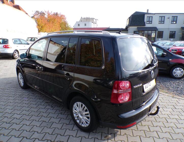 Volkswagen Touran 4