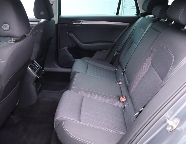 Škoda Superb Kombi 2,0 l 147 kw