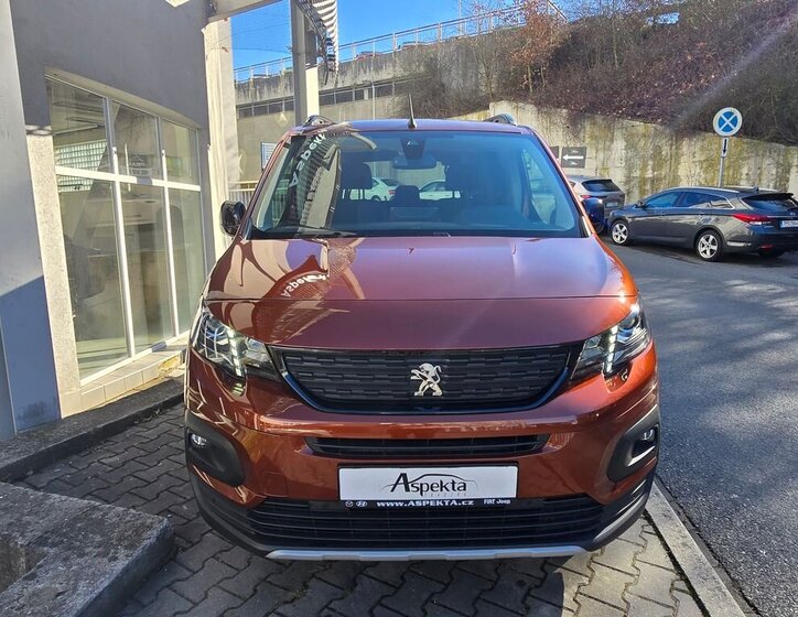 Peugeot Rifter VAN / Minibus 1,2 l 96 kw