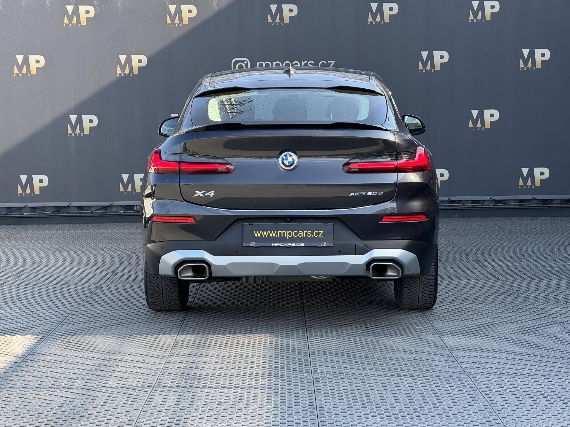 BMW X4 SUV / Terénní 2,0 l 140 kw