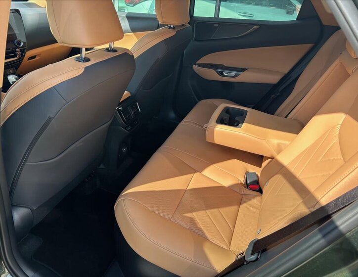 Lexus NX 350h SUV / Terénní 2,5 l 150 kw