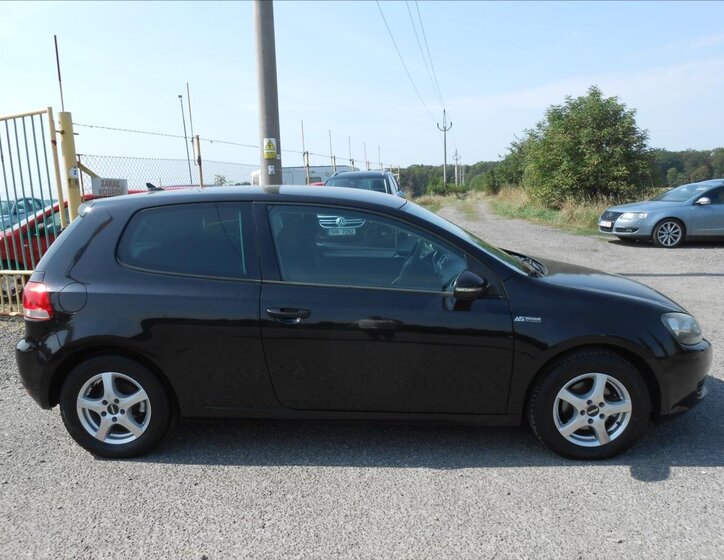 Volkswagen Golf Hatchback 1,6 l 77 kw