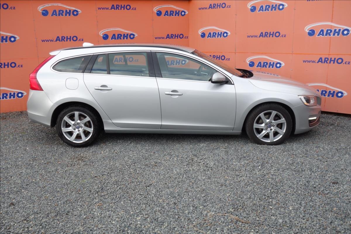 Volvo V60 Kombi 2,0 l 133 kw