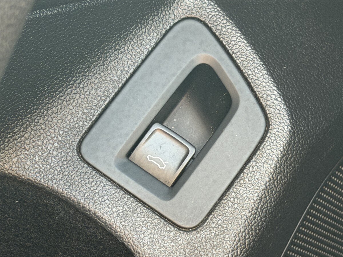 Volkswagen Passat Sedan / Limuzína 2,0 l 110 kw