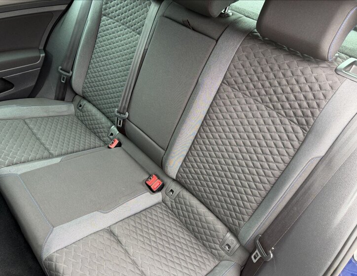 Volkswagen Golf Hatchback 999,0 85 kw